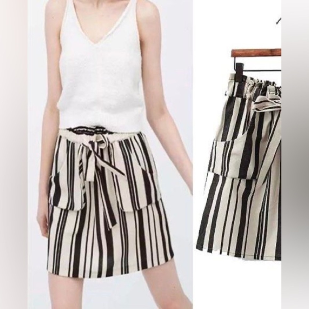 Zara Black and Cream Striped Mini Skirt Small